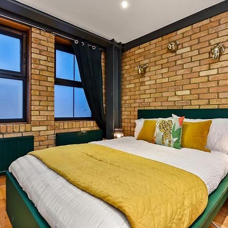 Spacious 2 Bed Urban Jungle Flat, Central ロンドン エクステリア 写真